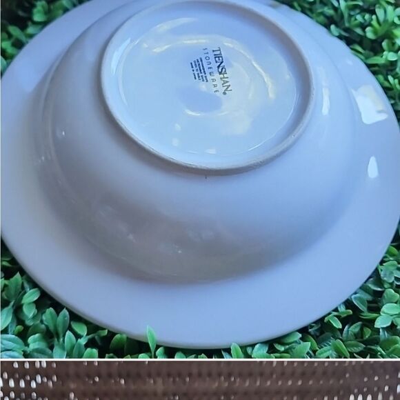 Vintage Stoneware Berry Bowl Raspberry Blackberry Soup/Cereal Cottage Core - Picture 7 of 9